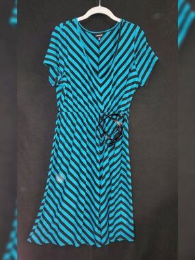 Torrid Black and Teal Chevron Stripe Scoop Top